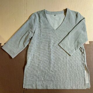 ユニクロ(UNIQLO)の七分丈　トップス　ｖネック(カットソー(長袖/七分))