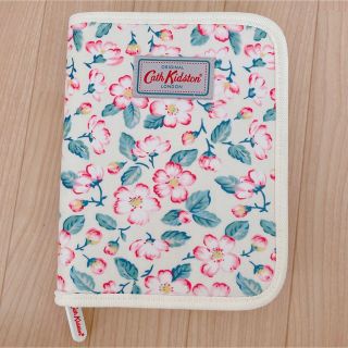 キャスキッドソン(Cath Kidston)のかわいい♥︎1点限り　早い者勝ち！キャスキッドソン　母子手帳ケース　通帳ケース(母子手帳ケース)