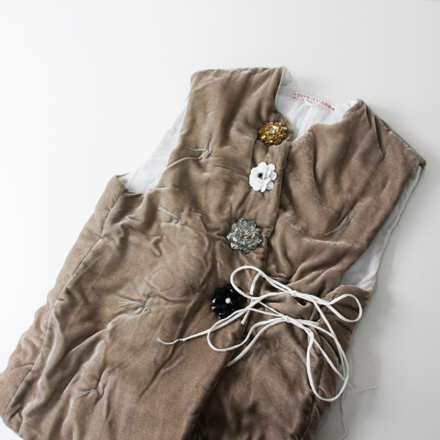 美品 定価8.9万 2022AW TOWAVASE トワヴァーズ 24-0017A La zabu vest jacket ラザブベストジャケット/モカ ベルベット【2400013281737】