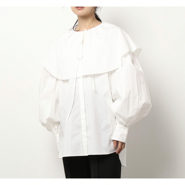 シルバー/レッド 美品‼️emmi コンシャスカラーブラウス - シャツ