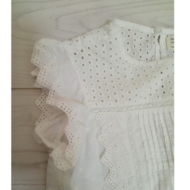 ZARA KIDS(ザラキッズ)のZARA トップス　110 キッズ/ベビー/マタニティのキッズ服女の子用(90cm~)(Tシャツ/カットソー)の商品写真