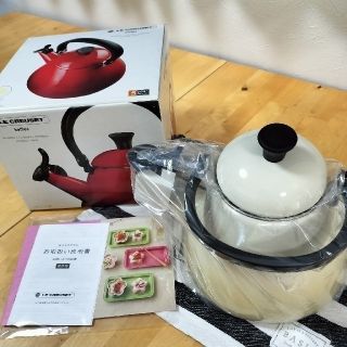 ルクルーゼ(LE CREUSET)のル・クルーゼ　 ケトル 1.6L　ホワイト(調理道具/製菓道具)