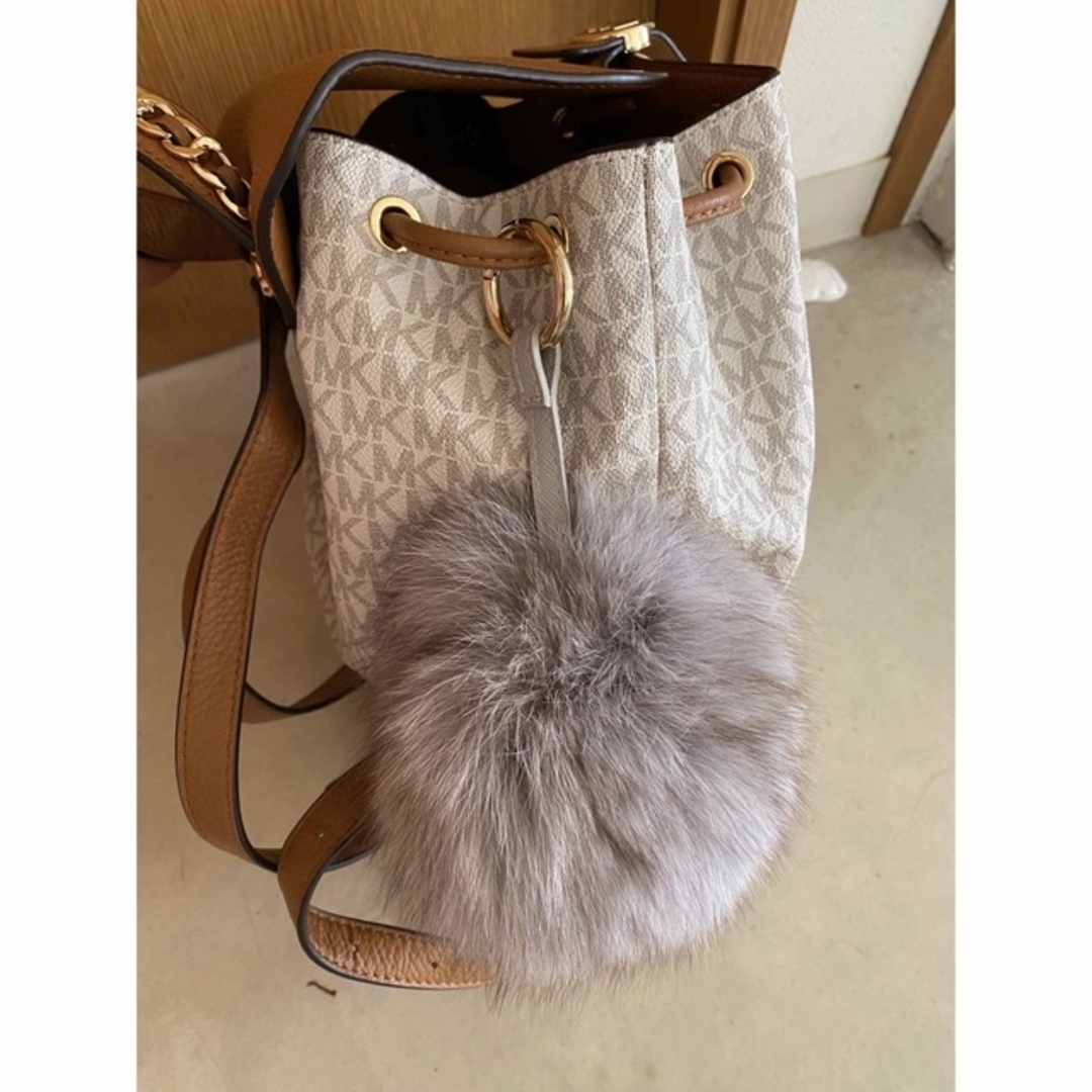 早い者勝ち❣️チャーム付き❣️MICHAEL KORS レザー リュックサック