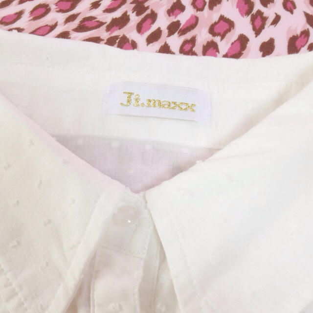 Ji.maxx(ジェーアイマックス)のドット風白シャツ♡ レディースのトップス(シャツ/ブラウス(長袖/七分))の商品写真