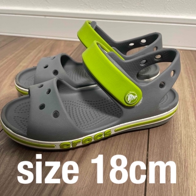 crocs(クロックス)のcrocs サンダル 18cm キッズ/ベビー/マタニティのキッズ靴/シューズ(15cm~)(サンダル)の商品写真