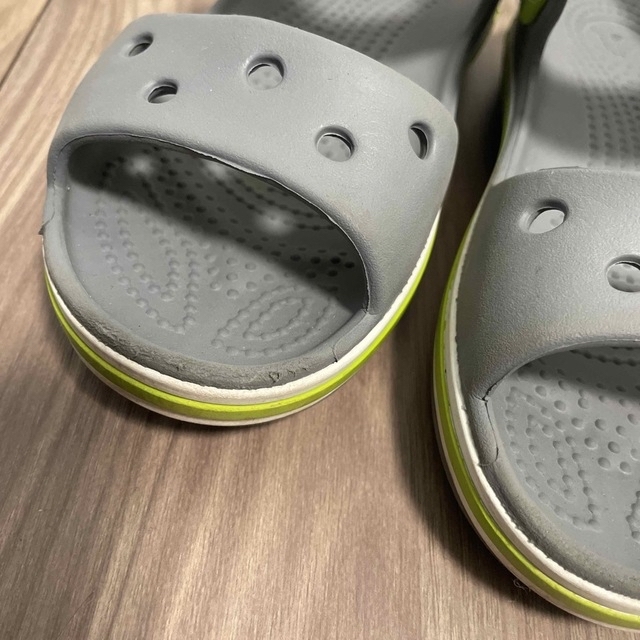crocs(クロックス)のcrocs サンダル 18cm キッズ/ベビー/マタニティのキッズ靴/シューズ(15cm~)(サンダル)の商品写真
