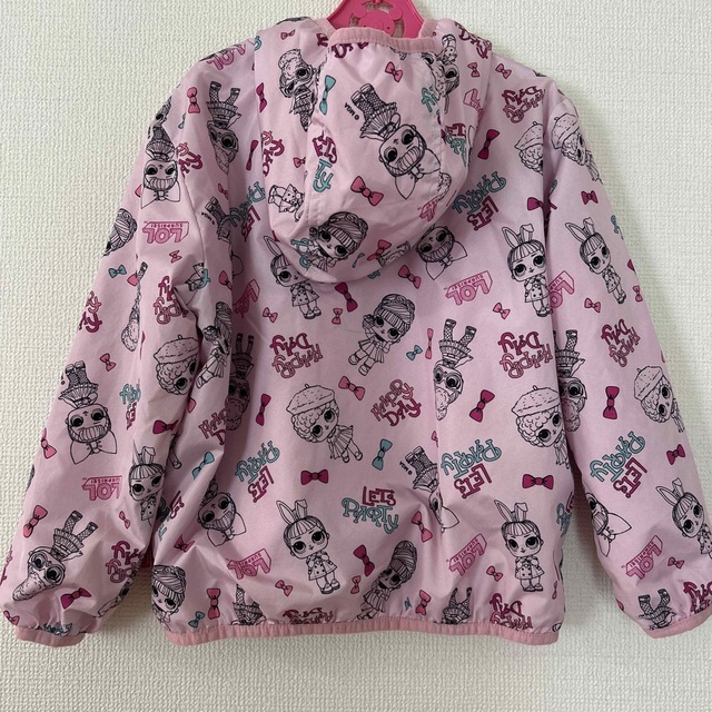 しまむら(シマムラ)のLOL SURPRISE  裏起毛ウィンドブレーカー　120㎝ キッズ/ベビー/マタニティのキッズ服女の子用(90cm~)(ジャケット/上着)の商品写真