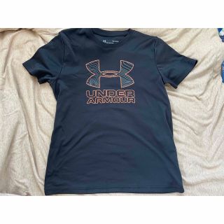 アンダーアーマー(UNDER ARMOUR)のアンダーアーマー　Tシャツ　子供服(Tシャツ/カットソー)