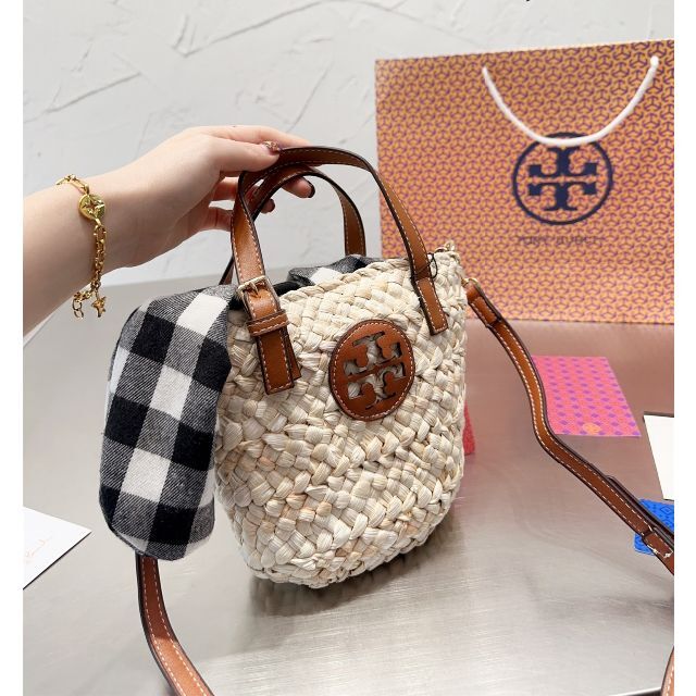 Tory Burch かごバッグ