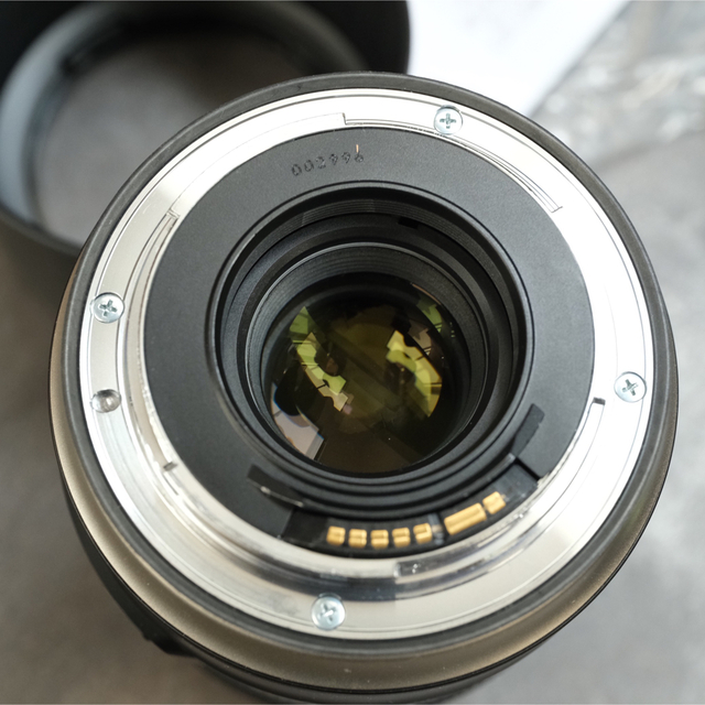 TAMRON(タムロン)のタムロン SP 90mm F2.8 Di MACRO VC USD（F017E） スマホ/家電/カメラのカメラ(レンズ(単焦点))の商品写真