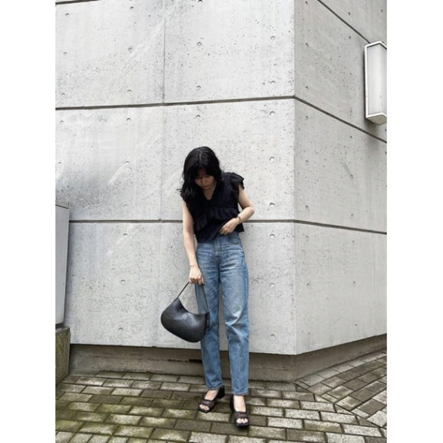 新品、タグ付き　MOUSSY PLAIN JEANS STRAIGHT 23 3