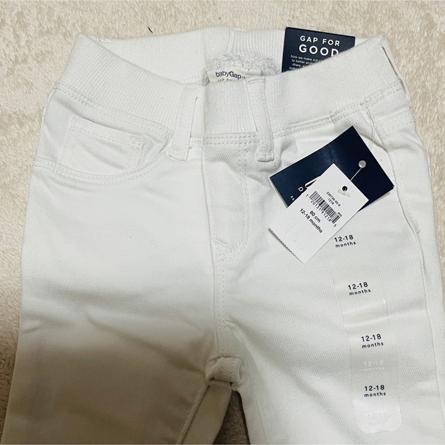 GAP(ギャップ)の◆新品未使用【GAP】　パンツ　2枚セット　80サイズ キッズ/ベビー/マタニティのベビー服(~85cm)(パンツ)の商品写真