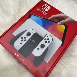 ニンテンドースイッチ(Nintendo Switch)の未使用に近い　Switch本体有機EL JCホワイト(家庭用ゲーム機本体)