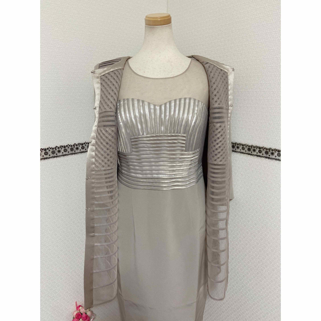 TADASHI SHOJI(タダシショウジ)の新品 8 Veni Infantino by Ronald BS34258N レディースのワンピース(ひざ丈ワンピース)の商品写真