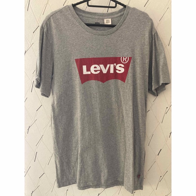 Levi's(リーバイス)のLEVI'S Tシャツ Mサイズ メンズのトップス(Tシャツ/カットソー(半袖/袖なし))の商品写真