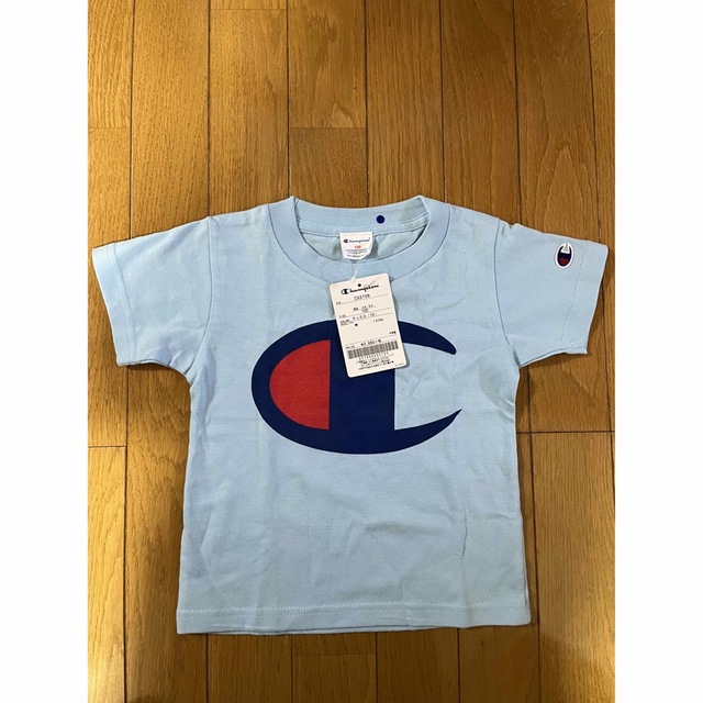 Champion(チャンピオン)のキッズ　半袖　チャンピオン　100 新品未使用 キッズ/ベビー/マタニティのキッズ服男の子用(90cm~)(Tシャツ/カットソー)の商品写真