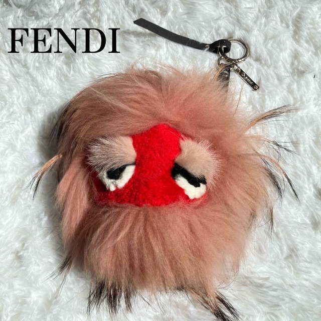 ツートンカ FENDI チャームの通販 by にゃんにゃん子's shop