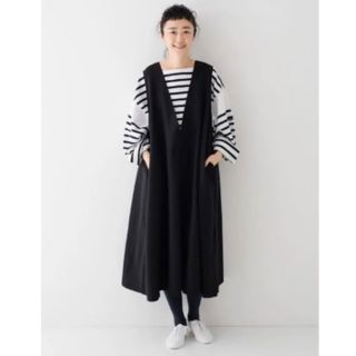 ネストローブ(nest Robe)のネストローブ nest Robe    ディープVネックノースリーブドレス(ロングワンピース/マキシワンピース)