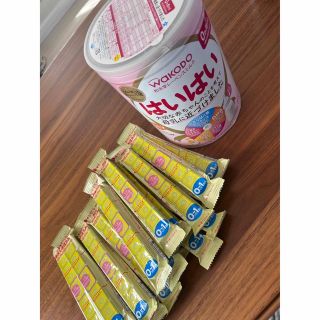 メイジ(明治)のぴかちゅー様専用 粉ミルク はいはい 1缶 ほほえみらくらくキューブ 17本(その他)