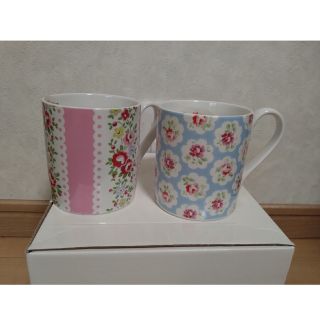 キャスキッドソン(Cath Kidston)の☆キャスキッドソン　マグカップ　ペア　新品(グラス/カップ)