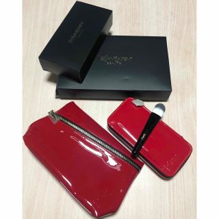 イヴサンローラン(Yves Saint Laurent)の新品未使用　イヴサンローラン　ポーチ2個　ファンデーションブラシ　非売品　限定(ポーチ)