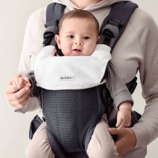 ベビービョルン(BABYBJORN)のベビービョルン ベビーキャリア ハーモニー用スタイ(ベビースタイ/よだれかけ)