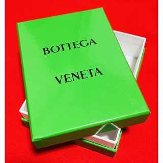 ボッテガヴェネタ(Bottega Veneta)のBOTTEGAVENETA ボッテガべネタ 空箱　緑　13×17.5×6(ショップ袋)
