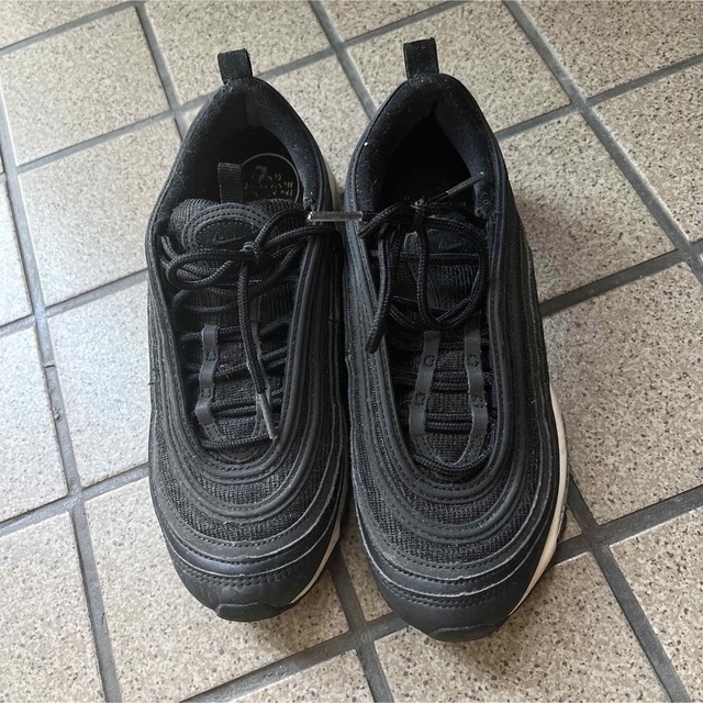 NIKE(ナイキ)のタイムセール ナイキ エアマックス97 ブラック ブラック ホワイト W レディースの靴/シューズ(スニーカー)の商品写真