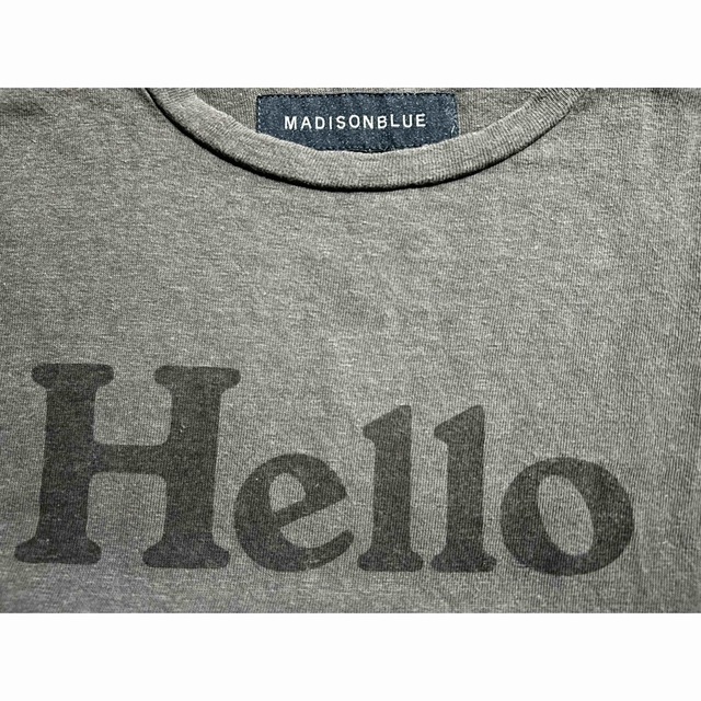 MADISONBLUE(マディソンブルー)のMADISONBLUE マディソンブルー HELLO ノースリーブ Tシャツ レディースのトップス(Tシャツ(半袖/袖なし))の商品写真