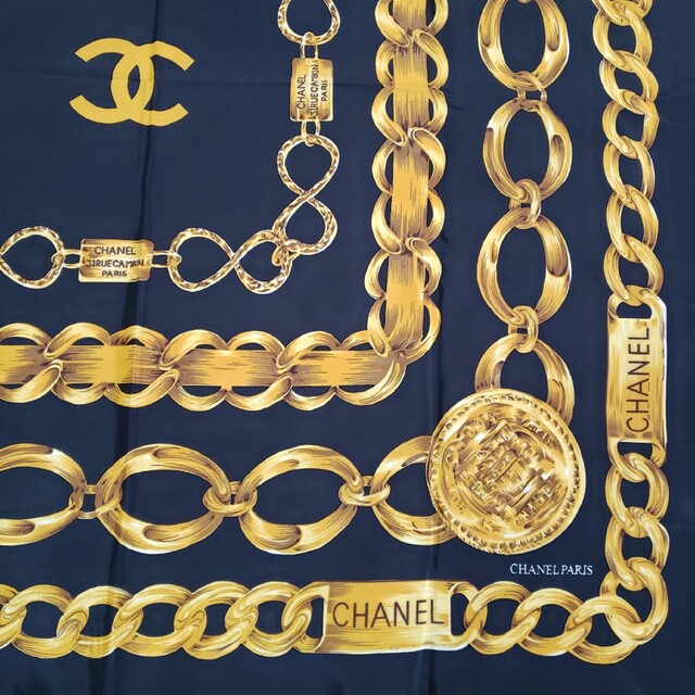 CHANEL(シャネル)のCHANEL★シャネル★ヴィンテージ★大判スカーフ レディースのファッション小物(バンダナ/スカーフ)の商品写真