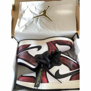 ジョーダン(Jordan Brand（NIKE）)のNIKE JORDAN 1 MID SE (GS)(スニーカー)