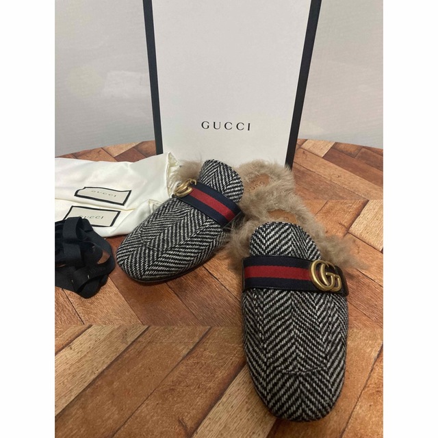 GUCCI グッチ ヘリンボーン　ファー　サンダル　6