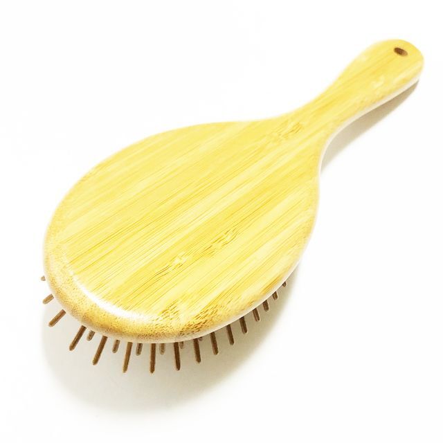 天然竹製の大型パドルブラシ！頭皮ケアと艶やかな髪への道具 コスメ/美容のヘアケア/スタイリング(ヘアブラシ/クシ)の商品写真