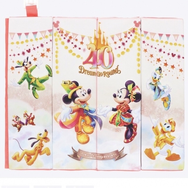 Disney(ディズニー)のファンダフルディズニー　40周年 ポータブルクッション エンタメ/ホビーのおもちゃ/ぬいぐるみ(キャラクターグッズ)の商品写真