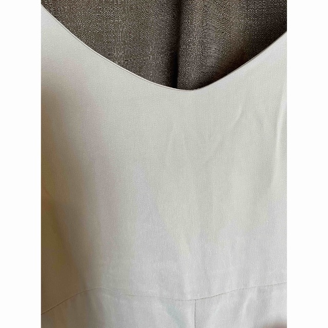 GRL(グレイル)のグレイル　アシメントリー　フレア　ジャンパースカート　オフベージュ レディースのスカート(ロングスカート)の商品写真