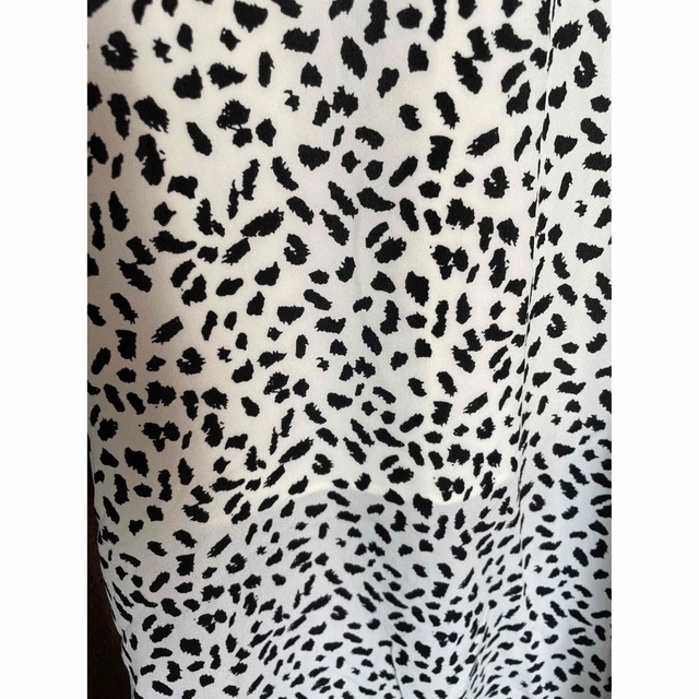 GRL(グレイル)のグレイル　ダルメシアン柄　フレアスカート　ダルメシアン　フレア　ロングスカート レディースのスカート(ロングスカート)の商品写真