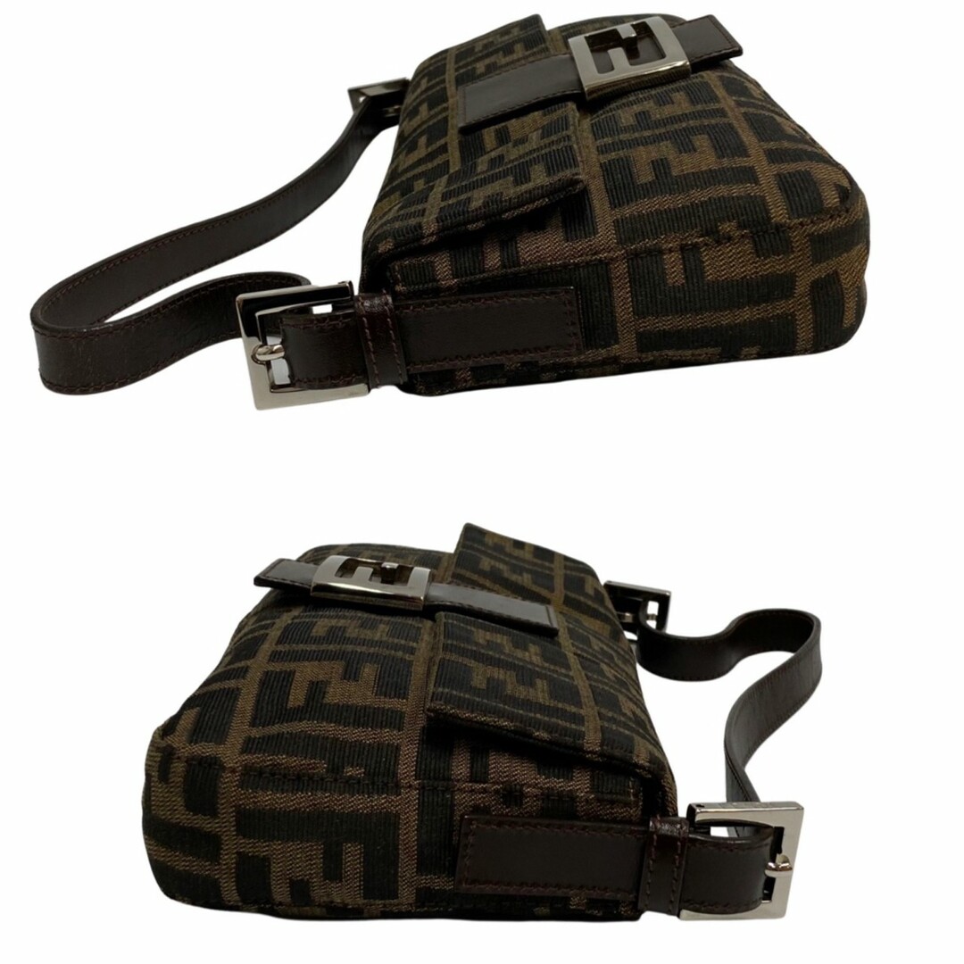 極 美品 FENDI フェンディ マンマバケット ズッカ 柄 FF ロゴ 金具
