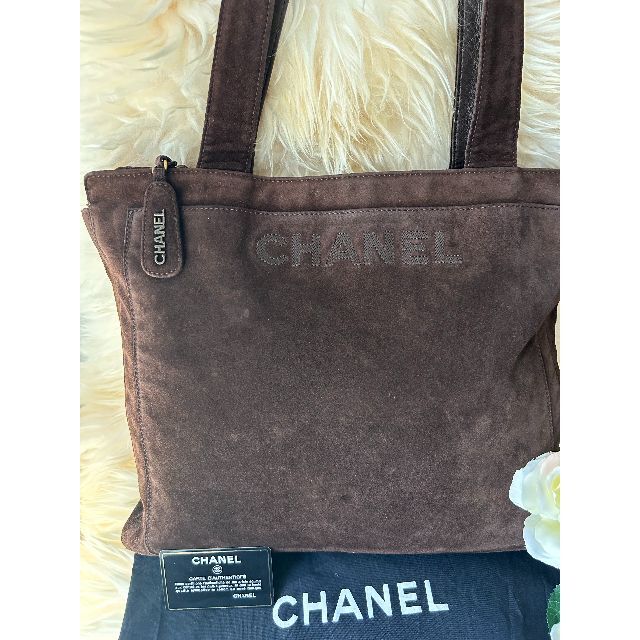 【本物保証】超美品　 CHANEL　シャネル ショルダーバッグ　A4サイズ収納可