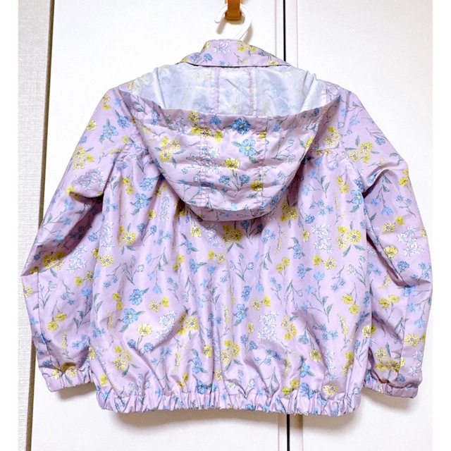 Branshes(ブランシェス)の未使用近い　ジャケット120cm 花柄 キッズ/ベビー/マタニティのキッズ服女の子用(90cm~)(ジャケット/上着)の商品写真