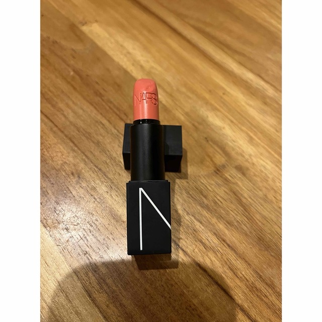 NARS(ナーズ)のNARS リップスティック  リップ　口紅 コスメ/美容のベースメイク/化粧品(口紅)の商品写真