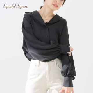 スピックアンドスパン(Spick & Span)のSpick&Span ヴィンテージサテンフリルカラーブラウス  黒(シャツ/ブラウス(長袖/七分))