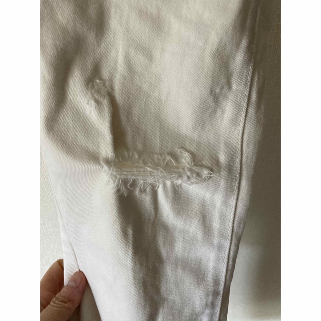 Old Navy(オールドネイビー)の白デニム　白パンツ レディースのパンツ(デニム/ジーンズ)の商品写真
