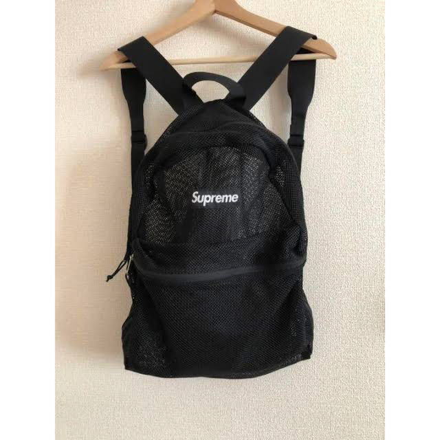 supremeメッシュバック