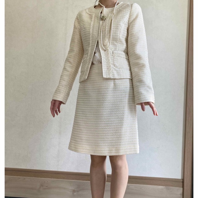 入学式母スーツ白9号 レディースのフォーマル/ドレス(スーツ)の商品写真