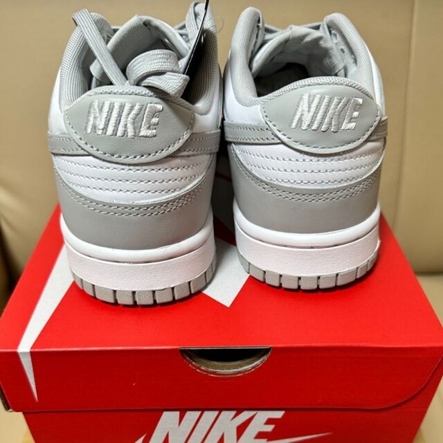 NIKE(ナイキ)のNIKE DUNK LOW "GREY FOG" ナイキ グレーフォグ 26cm メンズの靴/シューズ(スニーカー)の商品写真