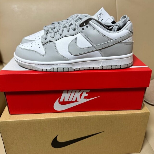 NIKE(ナイキ)のNIKE DUNK LOW "GREY FOG" ナイキ グレーフォグ 26cm メンズの靴/シューズ(スニーカー)の商品写真