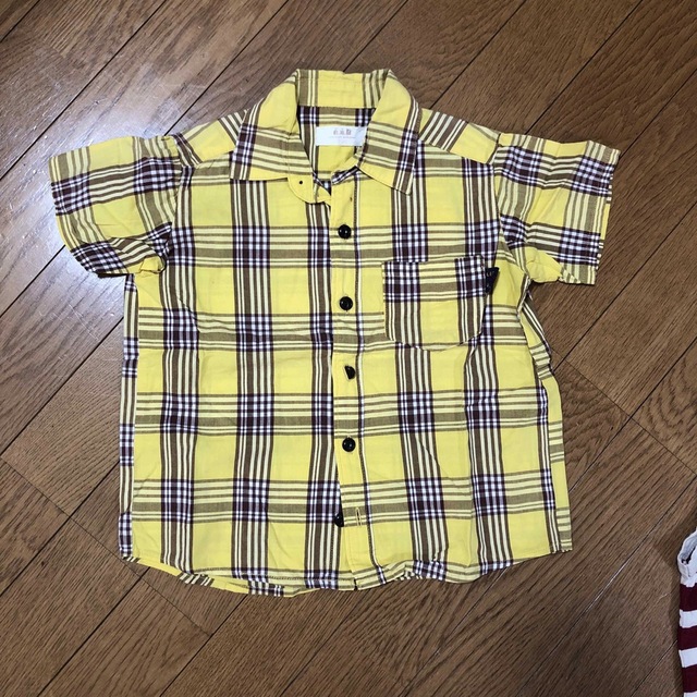 e.a.B(エーアーベー)の男の子　100 半袖シャツ　タンクトップ　の2枚組 キッズ/ベビー/マタニティのキッズ服男の子用(90cm~)(Tシャツ/カットソー)の商品写真