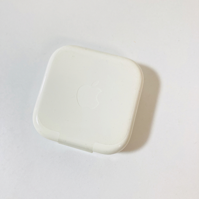 Apple(アップル)のアップル　イヤフォン　純正 エンタメ/ホビーのCD(その他)の商品写真