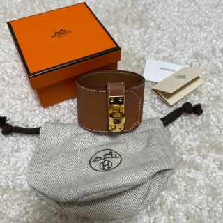 エルメス(Hermes)のエルメス　HERMES ケリー　ツイスト　ブレスレット　ゴールド　新品未使用(ブレスレット/バングル)