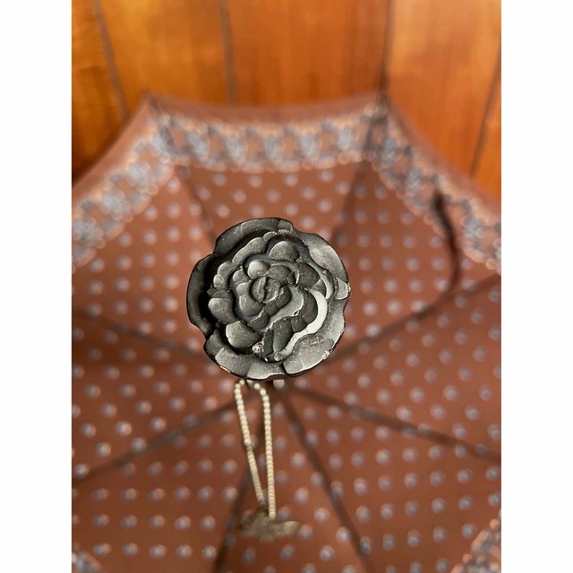 ANNA SUI(アナスイ)のANNA SUI 刺繍　折り畳み日傘 レディースのファッション小物(傘)の商品写真